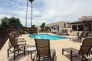 3825 E Camelback Rd, Phoenix, AZ 85018 - Photo 9
