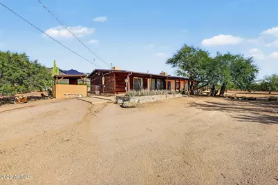 685 S Holmes Road, Apache Junction, AZ 85119 - Photo 1