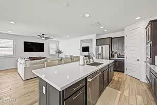 17067 W Shangri La Rd, Surprise, AZ 85388 - Photo 13