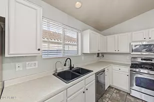 13950 W Maui Ln, Surprise, AZ 85379 - Photo 15