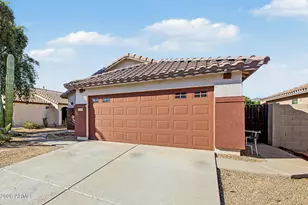 13950 W Maui Ln, Surprise, AZ 85379 - Photo 7