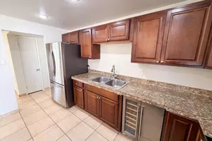 6208 W Alvarado Rd, Phoenix, AZ 85035 - Photo 11