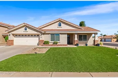 902 W Juanita Avenue, Gilbert, AZ 85233 - Photo 1