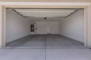17287 W Valentine St, Surprise, AZ 85388 - Photo 37