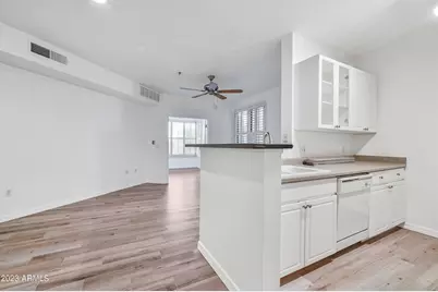 1701 E Colter Street #Unit 312, Phoenix, AZ 85016 - Photo 3