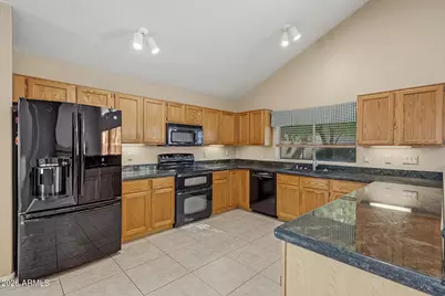15819 S 27th Street, Phoenix, AZ 85048 - Photo 13