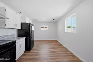9802 N 13th Ave, Phoenix, AZ 85021 - Photo 11