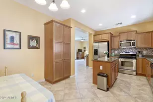 16115 N 21st Ln, Phoenix, AZ 85023 - Photo 9