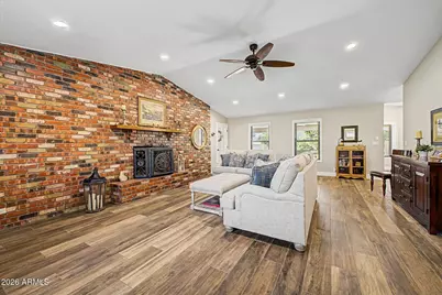 4130 E Grove Circle, Mesa, AZ 85206 - Photo 9