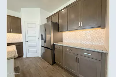 16759 W Canterbury Drive, Surprise, AZ 85388 - Photo 11