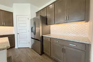16759 W Canterbury Dr, Surprise, AZ 85388 - Photo 11