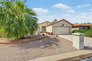 26410 S Flame Tree Dr, Sun Lakes, AZ 85248 - Photo 3