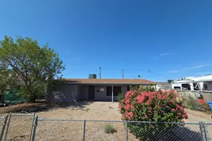 5210 W Windsor Ave, Phoenix, AZ 85035 - Photo 1