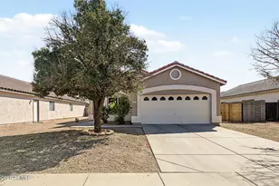 11839 W Roanoke Ave, Avondale, AZ 85392 - Photo 1