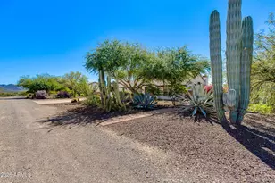 38414 N 12th St, Phoenix, AZ 85086 - Photo 3