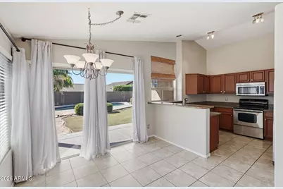 4319 E Tether Trail, Phoenix, AZ 85050 - Photo 9