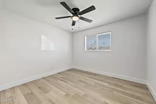 10810 N 73rd Dr, Peoria, AZ 85345 - Photo 27
