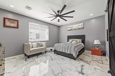 8031 W Encinas Lane, Phoenix, AZ 85043 - Photo 15
