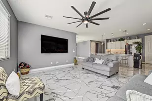8031 W Encinas Ln, Phoenix, AZ 85043 - Photo 7