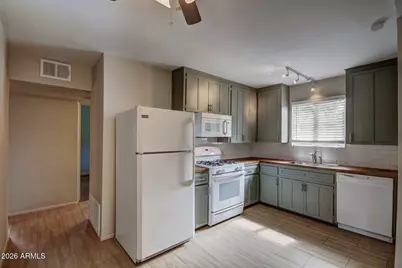7023 N 11th Place, Phoenix, AZ 85020 - Photo 5