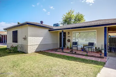 7023 N 11th Place, Phoenix, AZ 85020 - Photo 1