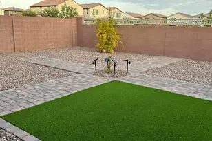 8841 W Fleetwood Ln, Glendale, AZ 85305 - Photo 7