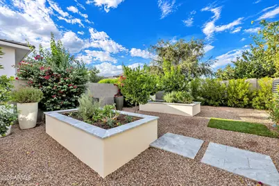 2748 E Hummingbird Way, Gilbert, AZ 85297 - Photo 71