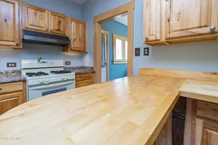 308 Douglas St, Bisbee, AZ 85603 - Photo 15