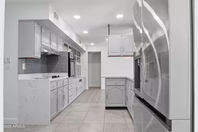 10541 W Cheryl Drive, Sun City, AZ 85351 - Photo 5