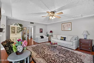 10001 W Augusta Dr, Sun City, AZ 85351 - Photo 19