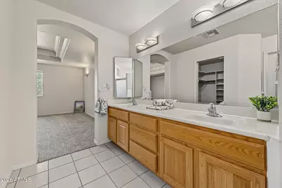 11412 E Navarro Avenue, Mesa, AZ 85209 - Photo 13