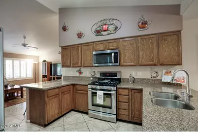 13322 W Cambridge Avenue, Goodyear, AZ 85395 - Photo 9