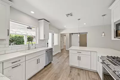 5131 E Weldon Avenue, Phoenix, AZ 85018 - Photo 23