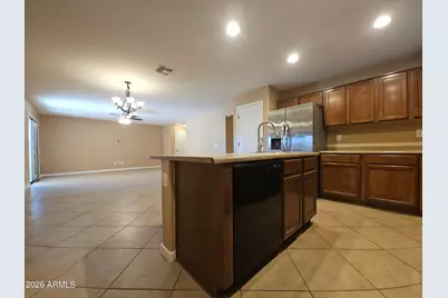 998 W Desert Sky Drive, San Tan Valley, AZ 85143 - Photo 11