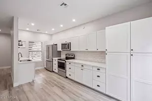9600 N 96 Th St, Scottsdale, AZ 85258 - Photo 1