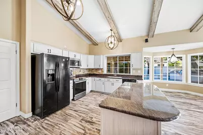 10945 W Bermuda Drive, Avondale, AZ 85392 - Photo 11