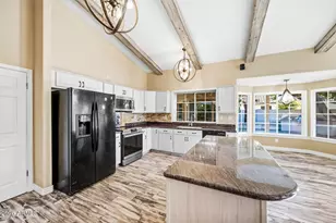 10945 W Bermuda Dr, Avondale, AZ 85392 - Photo 11