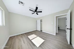 3030 N 41st Dr, Phoenix, AZ 85019 - Photo 19