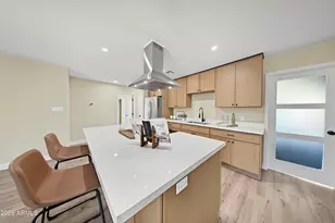 3030 N 41st Dr, Phoenix, AZ 85019 - Photo 7