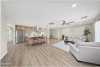 3030 N 41st Drive, Phoenix, AZ 85019 - Photo 11