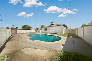 3030 N 41st Dr, Phoenix, AZ 85019 - Photo 39