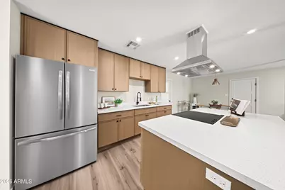 3030 N 41st Drive, Phoenix, AZ 85019 - Photo 5