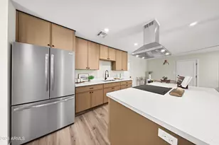 3030 N 41st Dr, Phoenix, AZ 85019 - Photo 5