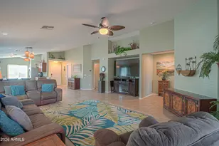 1546 E Falcon Ct, Casa Grande, AZ 85122 - Photo 9