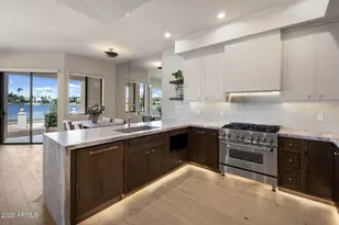 8270 N Hayden Rd, Scottsdale, AZ 85258 - Photo 9