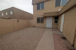 4629 E Southgate Ave, Phoenix, AZ 85040 - Photo 3