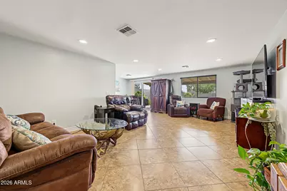 6151 W Zoe Ella Way, Glendale, AZ 85306 - Photo 9