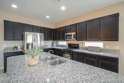 41105 W Ganley Way, Maricopa, AZ 85138 - Photo 11