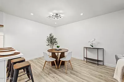 2328 W Village Drive, Phoenix, AZ 85023 - Photo 7