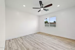2328 W Village Dr, Phoenix, AZ 85023 - Photo 19